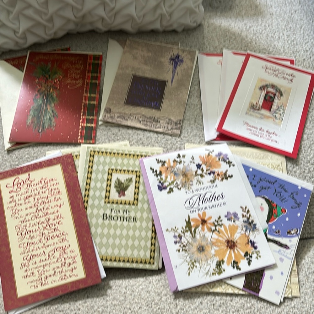 BUNDLE OF DAYSPRING CARDS